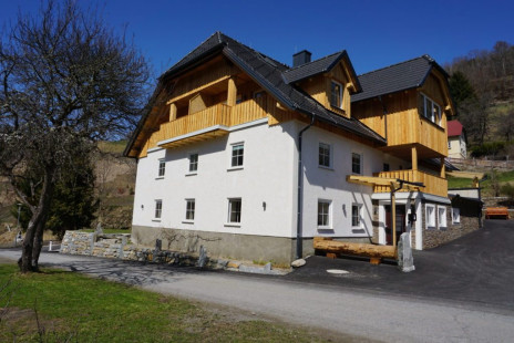 Bauernhof-Unterkunft für Wanderurlaub-Skiurlaub-grosse Apartments-modern-stilvoll-Murtal-Murau-Steiermark
