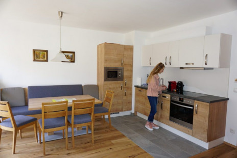 Sonne-grosse Küche-voll ausgestattet-Nespresso Kaffeemaschine-apartment-doppelstöckig-luxuriös-top modern-österreich-steiermark-kreischberg