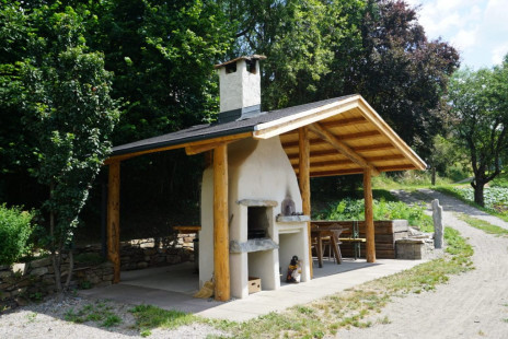 vitalhof-ferienwohnung-steiermark-grillplatz-sommer (6)